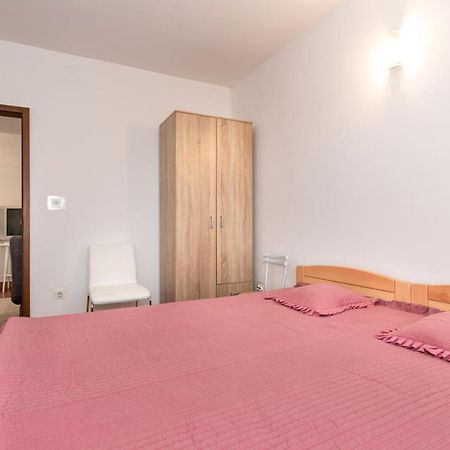 Apartment Drago *Cosy & Close To The Beach! Krk Town Εξωτερικό φωτογραφία