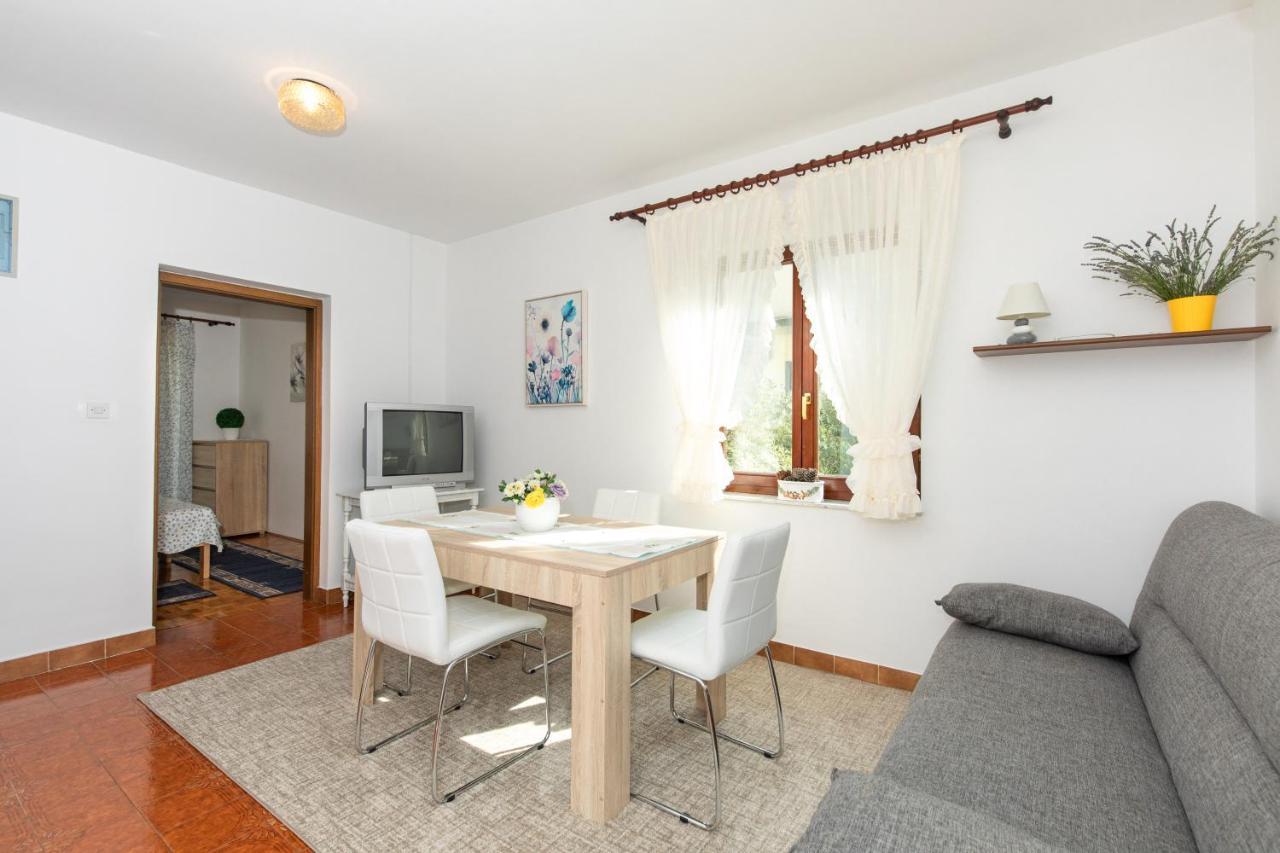 Apartment Drago *Cosy & Close To The Beach! Krk Town Εξωτερικό φωτογραφία